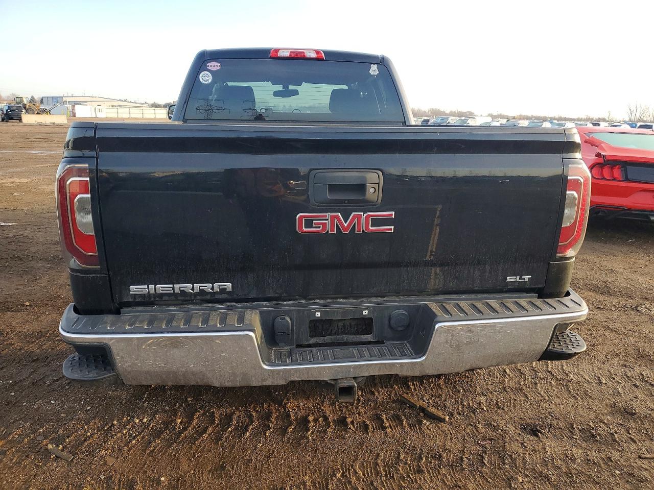 2017 GMC SIERRA photo 6