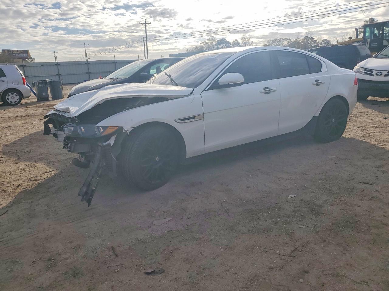 2017 JAGUAR XE