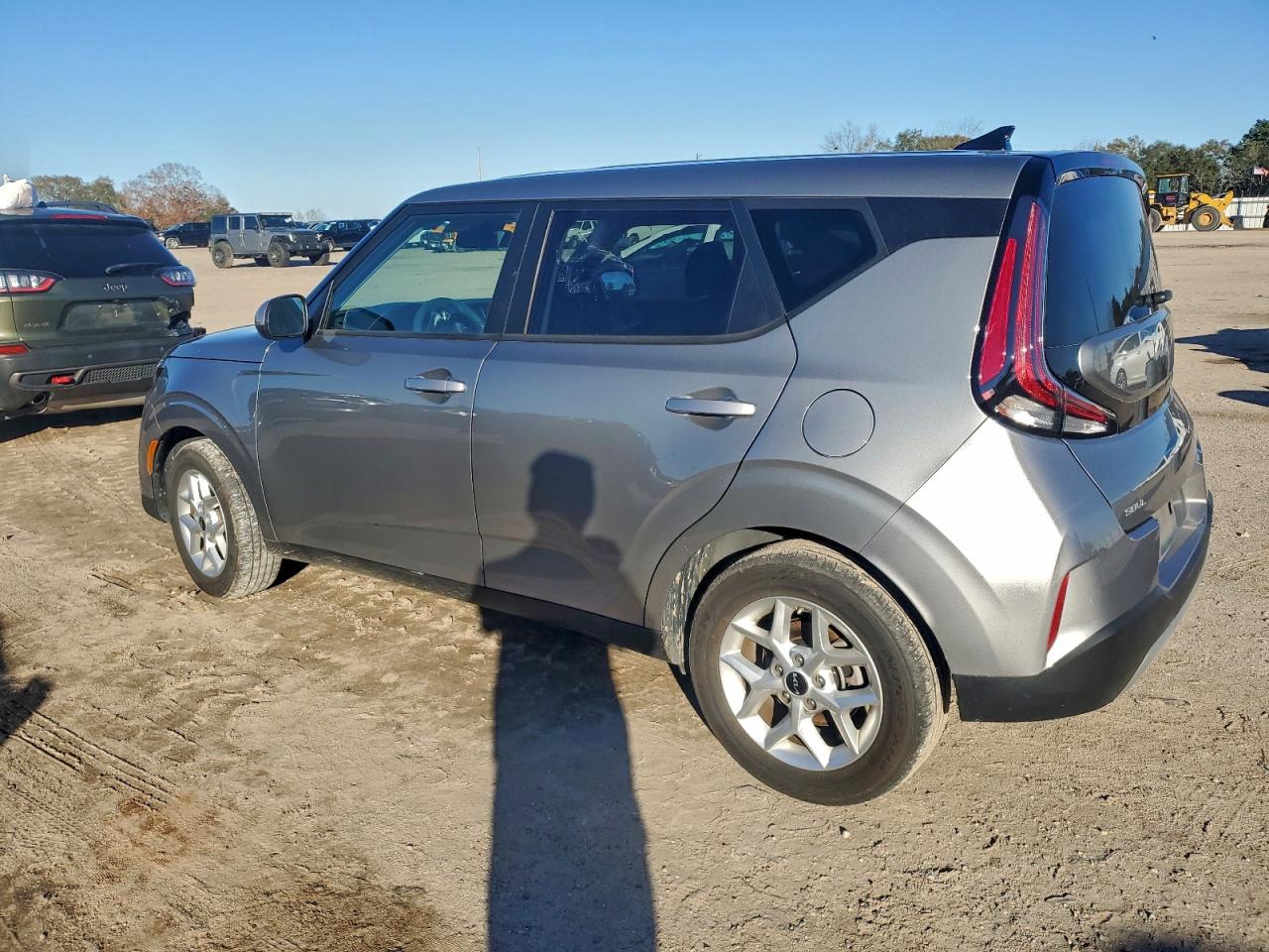 2025 KIA SOUL LX photo 2