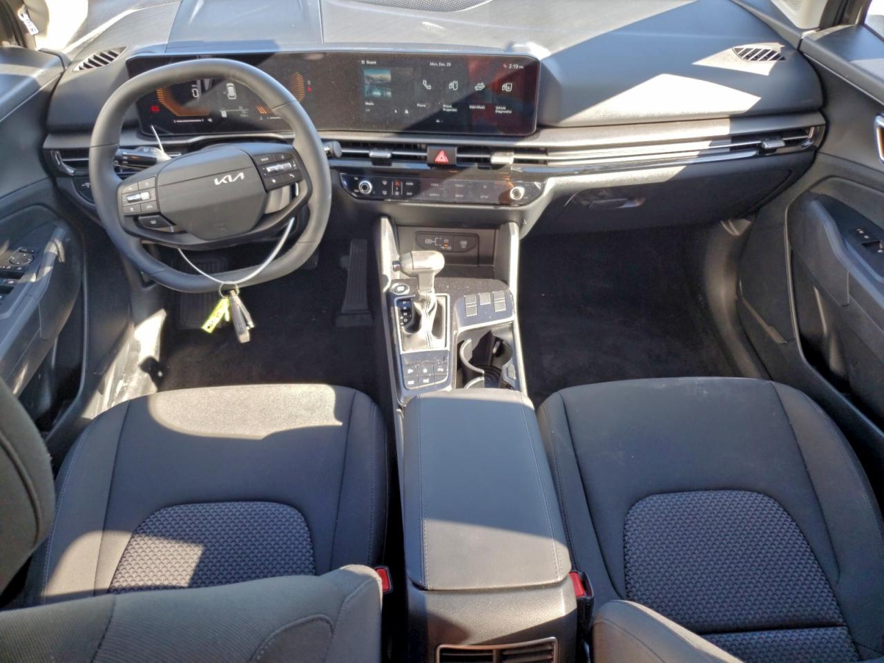 2026 KIA SPORTAGE LX photo 8