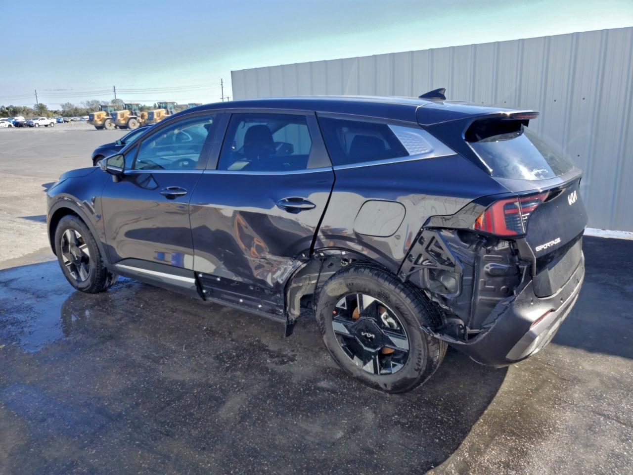 2026 KIA SPORTAGE LX photo 2