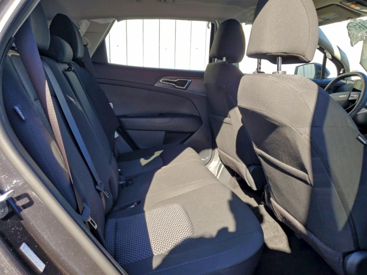 2026 KIA SPORTAGE LX photo 11