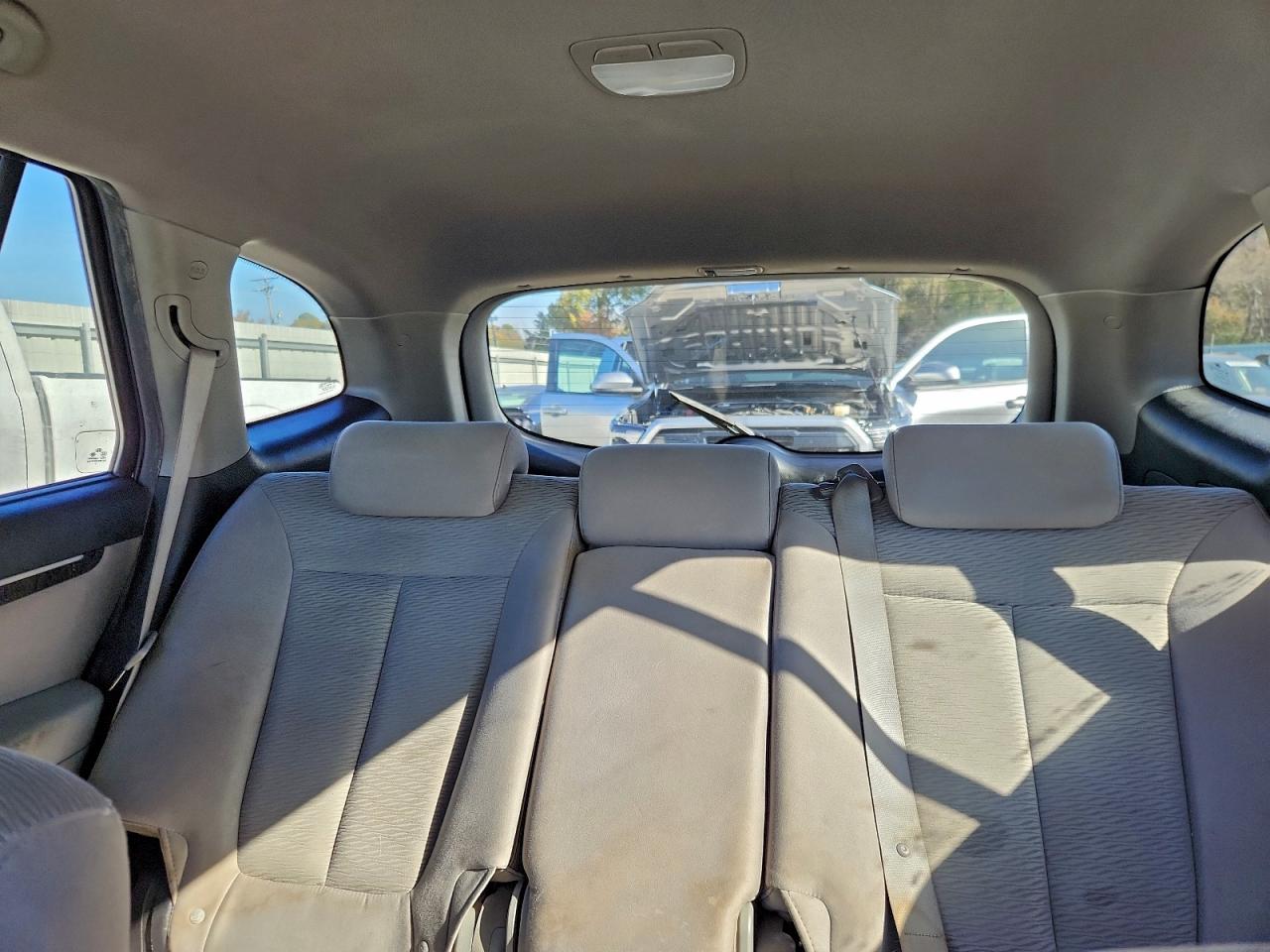 2009 HYUNDAI SANTA FE GLS photo 19