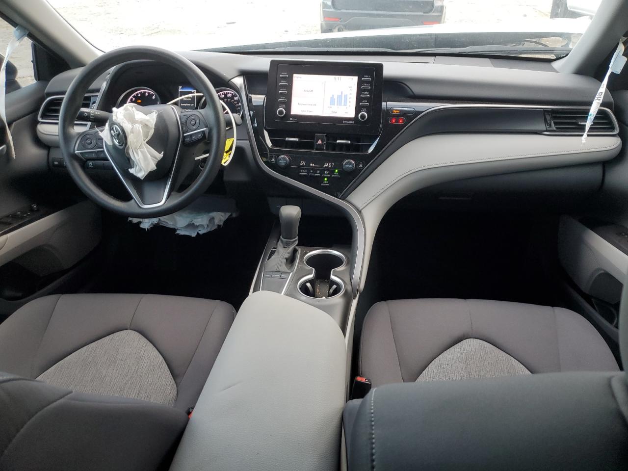 2024 TOYOTA CAMRY LE photo 8