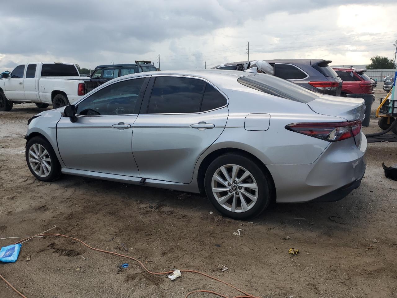 2024 TOYOTA CAMRY LE photo 2