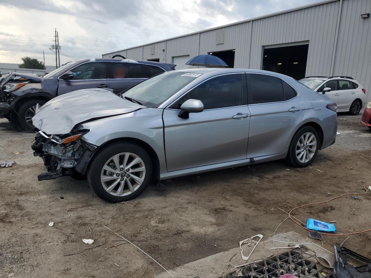 2024 TOYOTA CAMRY