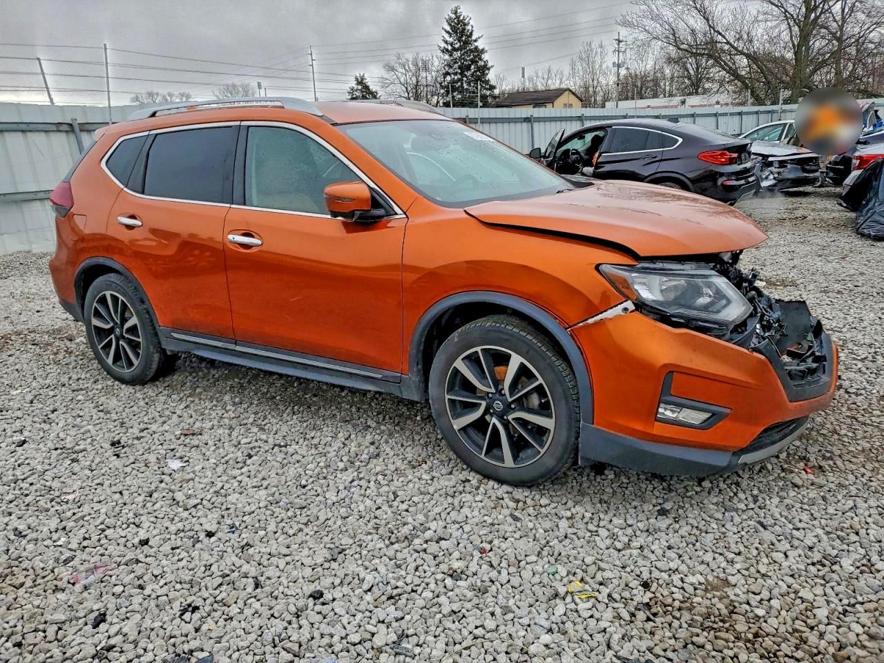 2019 NISSAN ROGUE S photo 4