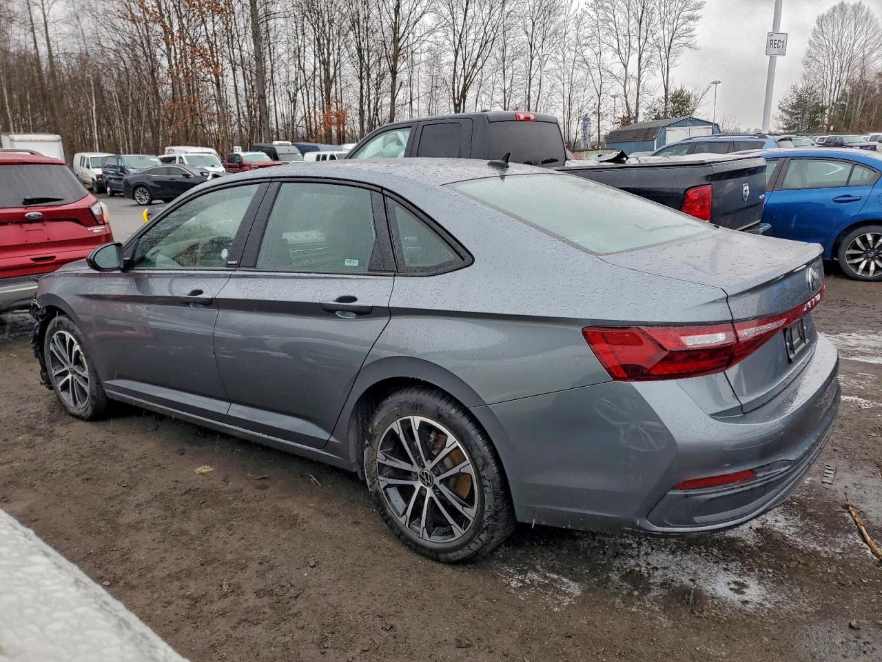 2025 VOLKSWAGEN JETTA SPORT photo 2