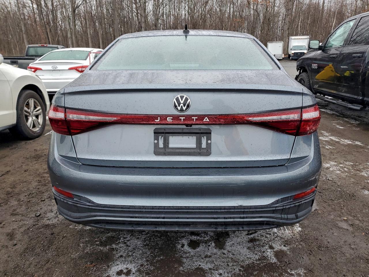 2025 VOLKSWAGEN JETTA SPORT photo 6