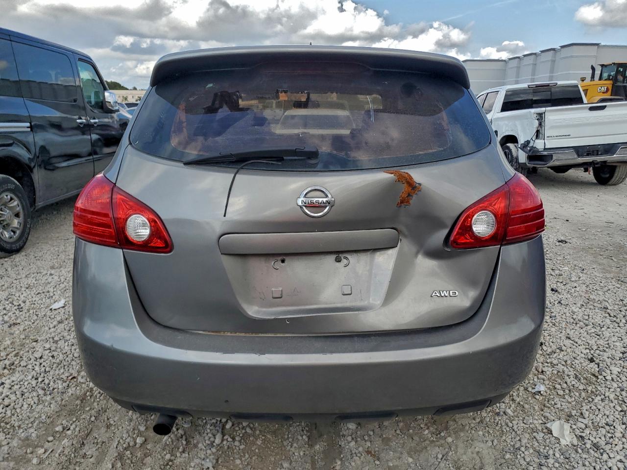 2010 NISSAN ROGUE S photo 6