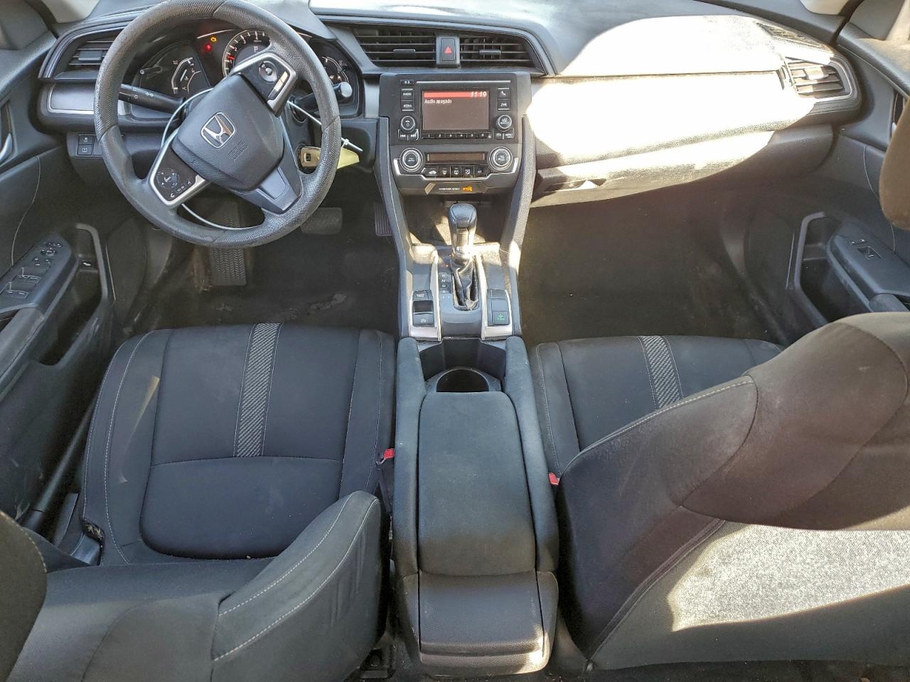 2016 HONDA CIVIC LX photo 8
