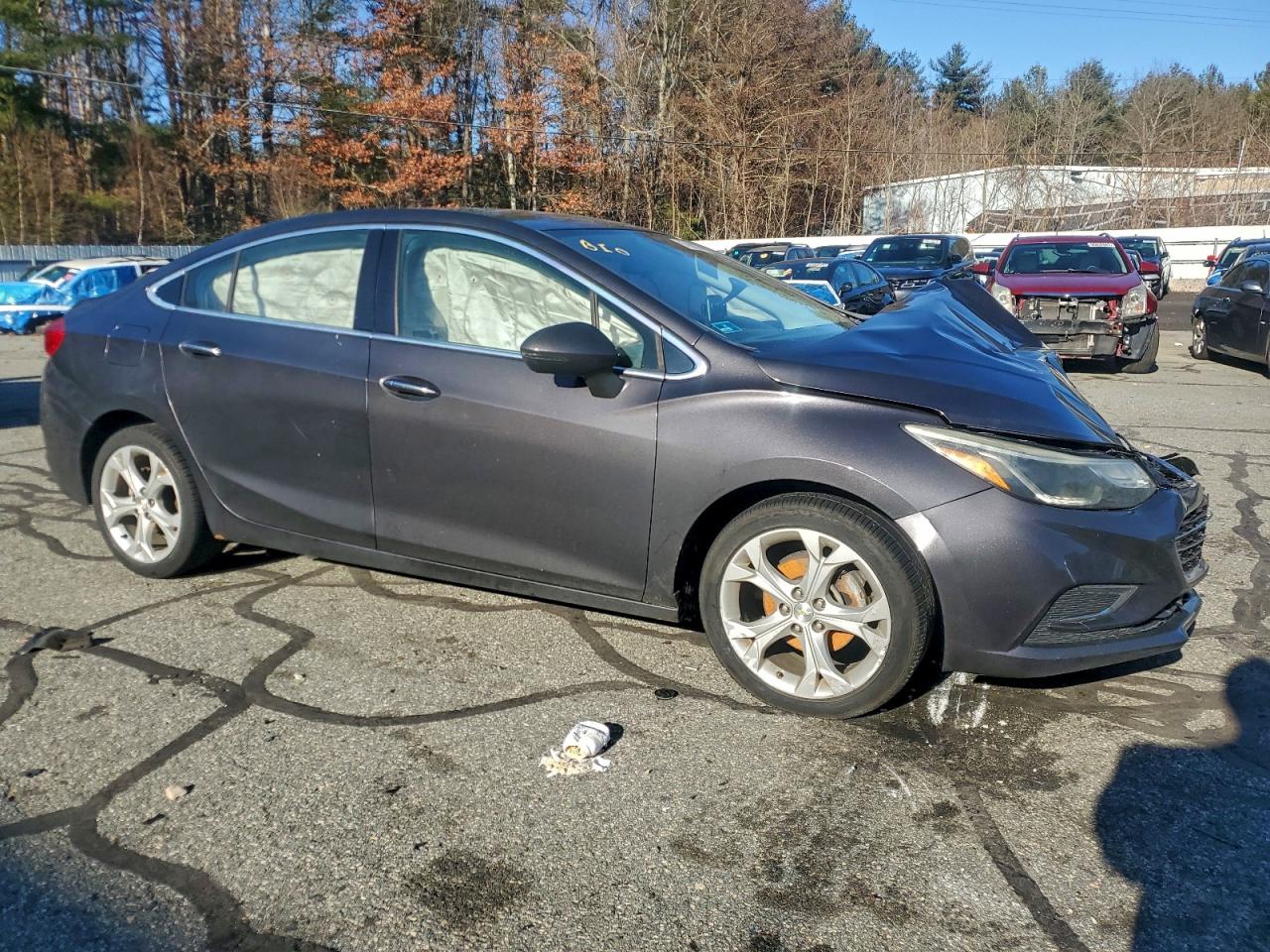 2017 CHEVROLET CRUZE PREMIER photo 4
