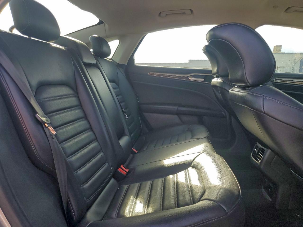 2016 FORD FUSION SE PHEV photo 10