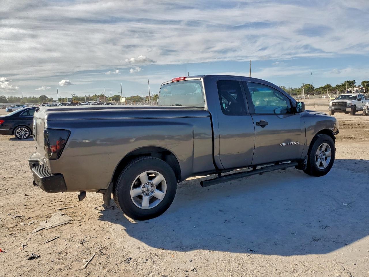 2006 NISSAN TITAN XE FFV photo 3