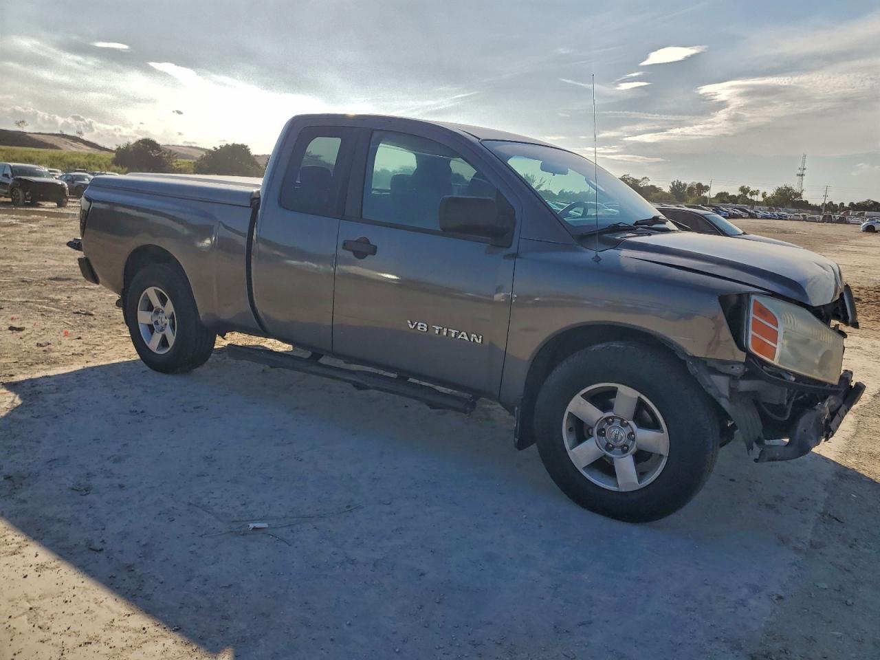 2006 NISSAN TITAN XE FFV photo 4