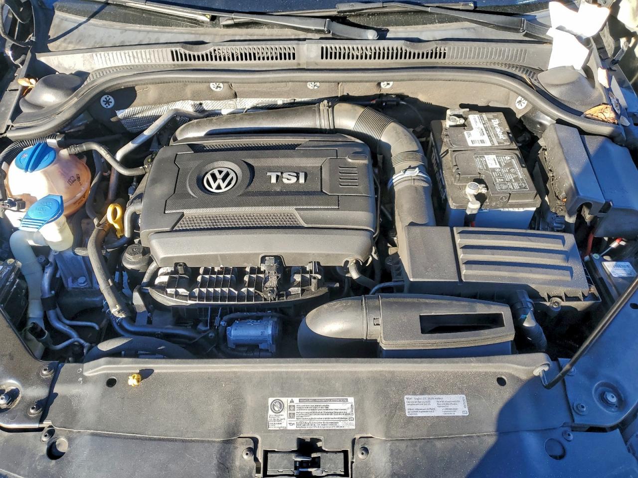2016 VOLKSWAGEN JETTA SPORT photo 11