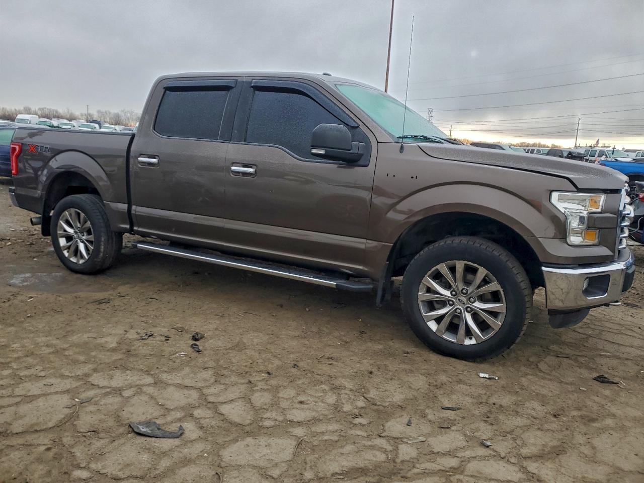 2016 FORD F150 SUPERCREW photo 4