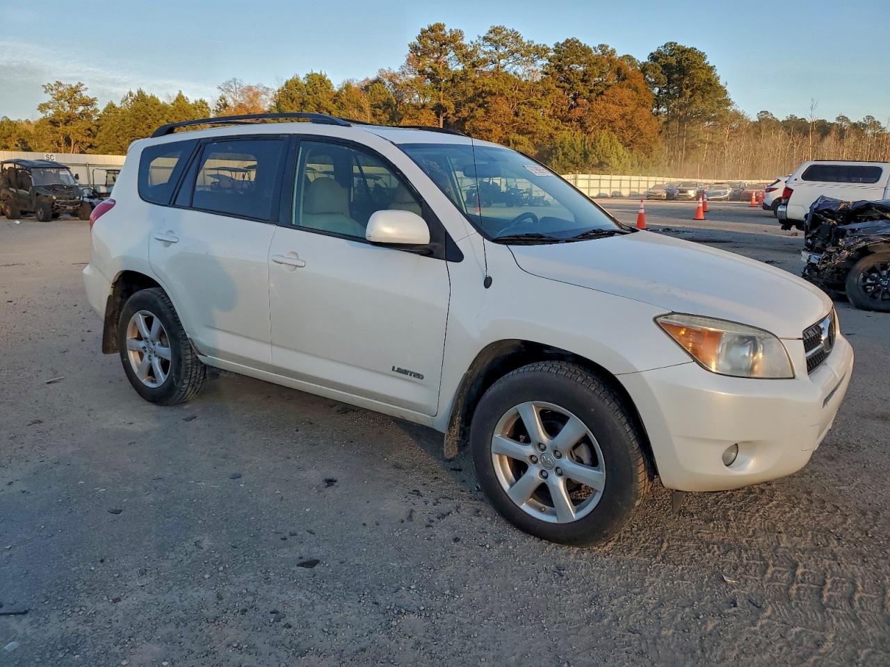 2008 TOYOTA RAV4 LIMITED photo 4