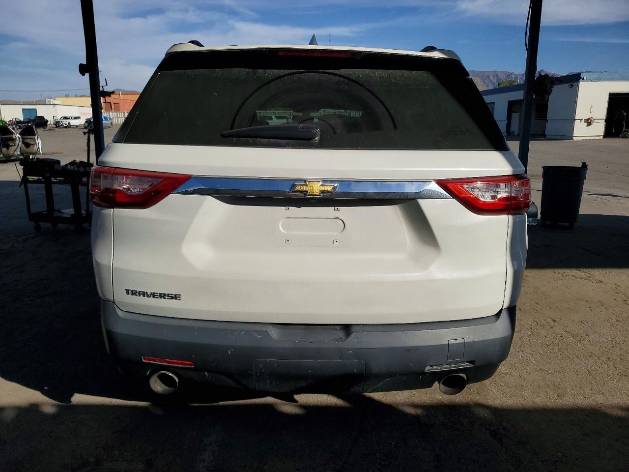 2019 CHEVROLET TRAVERSE LT photo 11