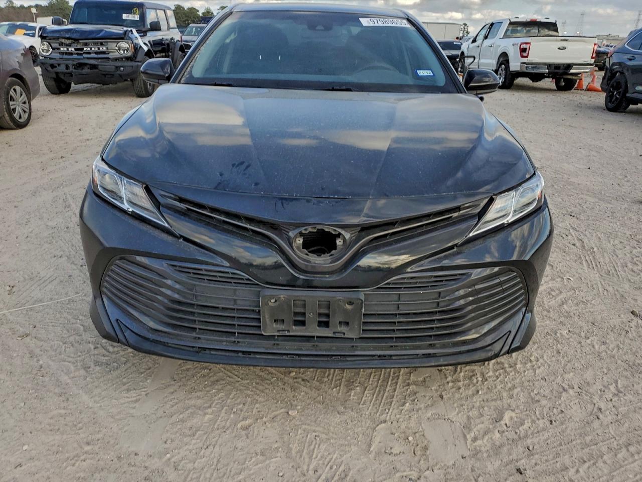 2018 TOYOTA CAMRY L photo 5