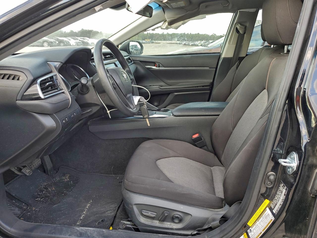 2018 TOYOTA CAMRY L photo 7