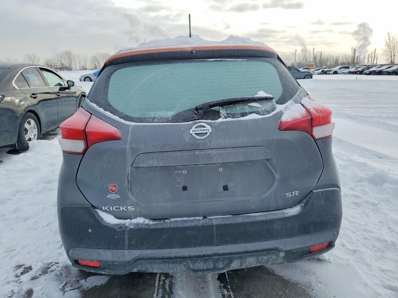 2018 NISSAN KICKS S photo 6