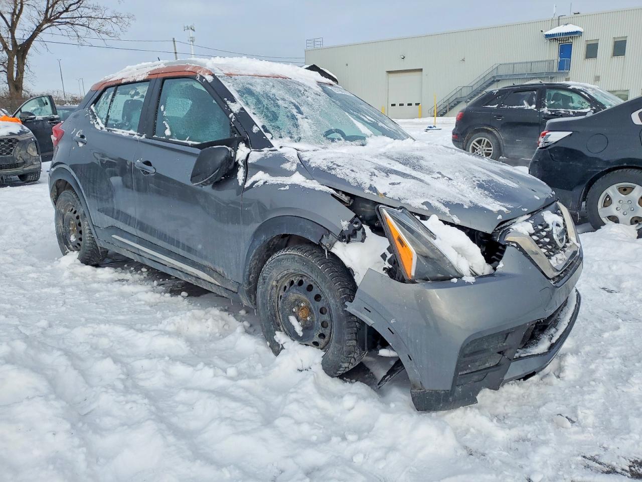 2018 NISSAN KICKS S photo 4