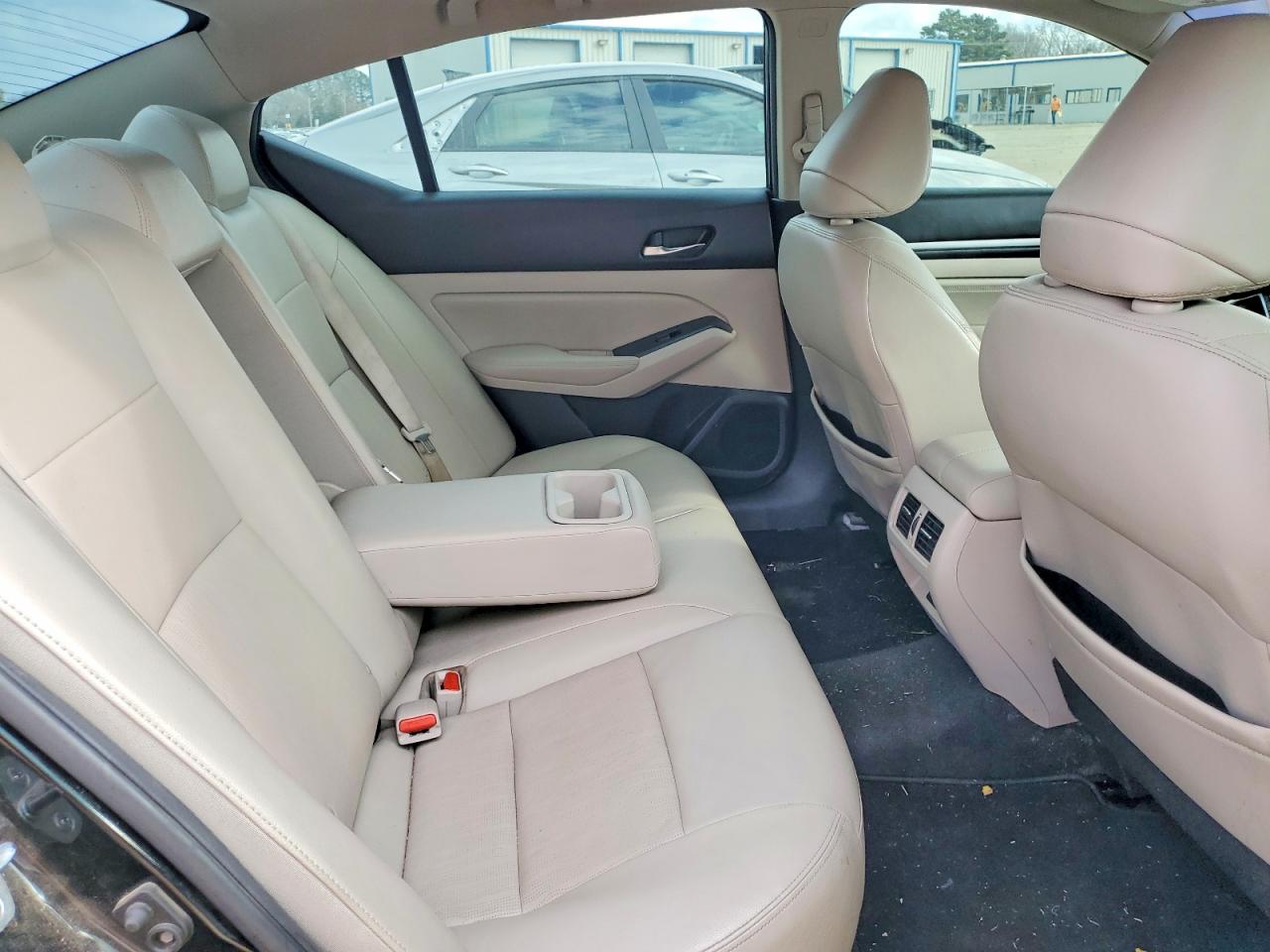 2019 NISSAN ALTIMA PLATINUM photo 10