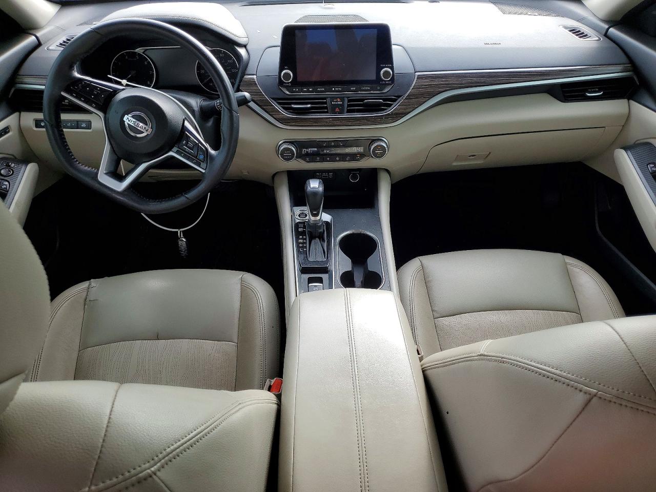2019 NISSAN ALTIMA PLATINUM photo 8