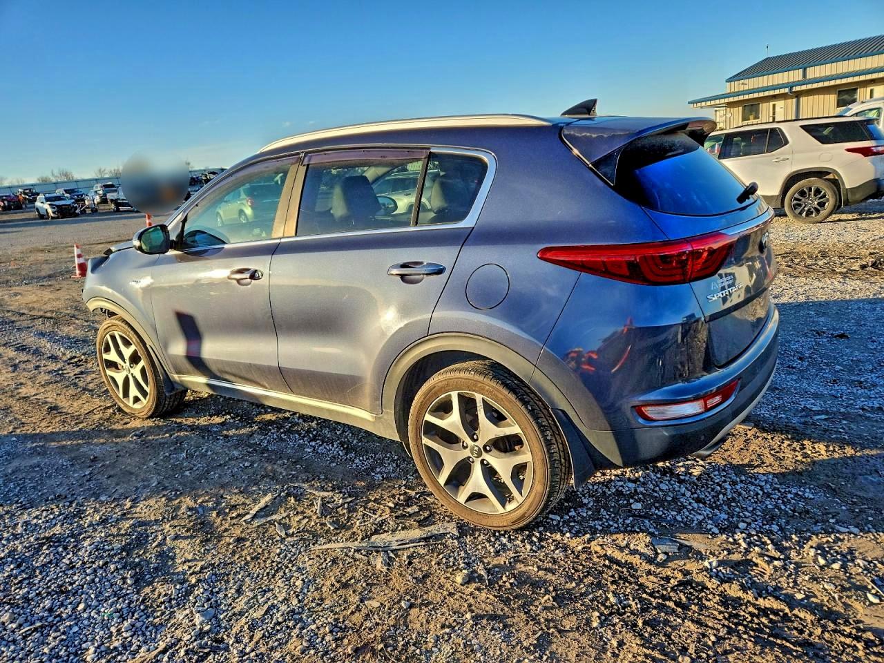2017 KIA SPORTAGE SX photo 2