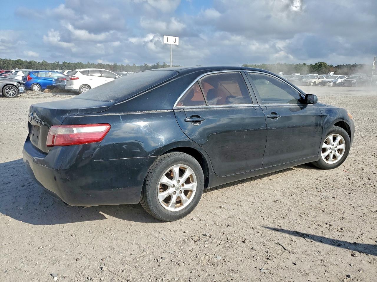 2009 TOYOTA CAMRY BASE photo 3