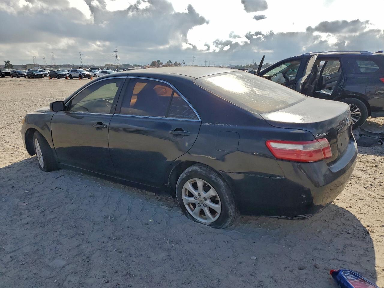 2009 TOYOTA CAMRY BASE photo 2