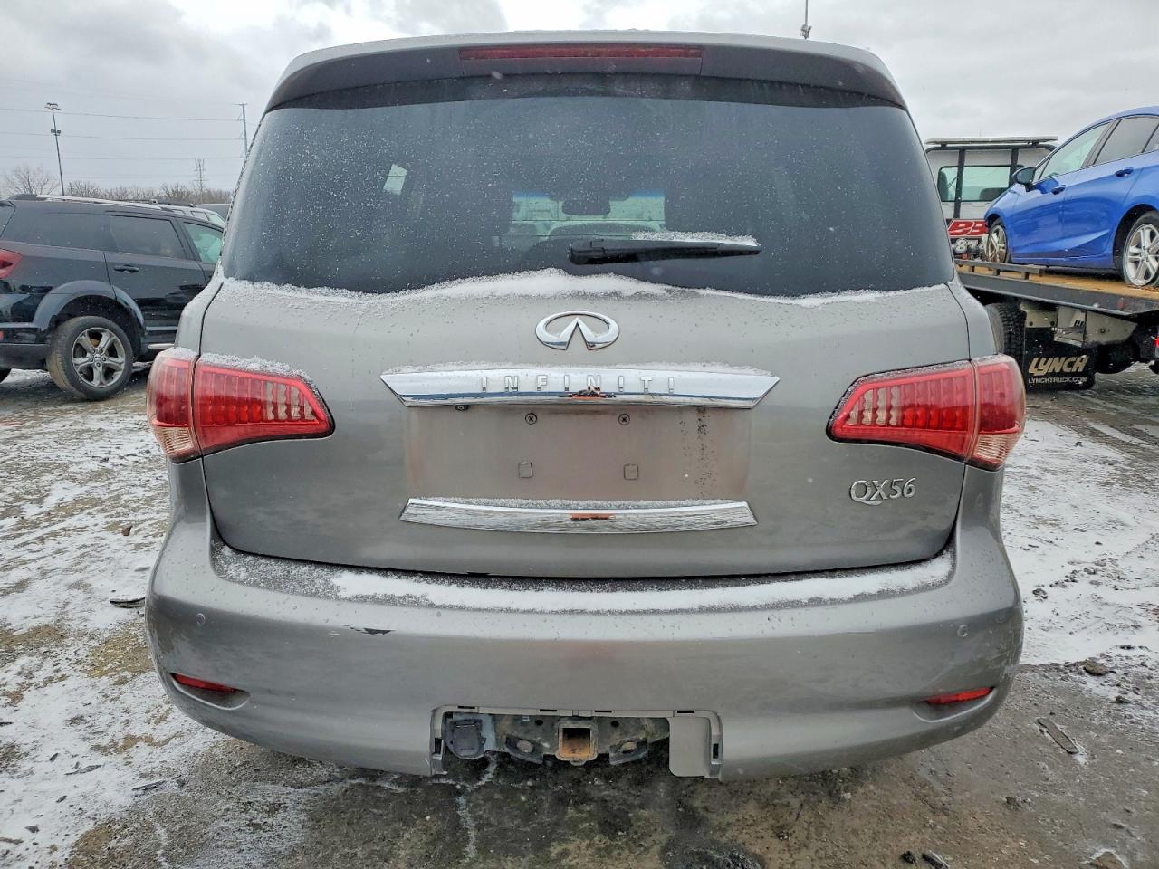 2012 INFINITI QX56 photo 6