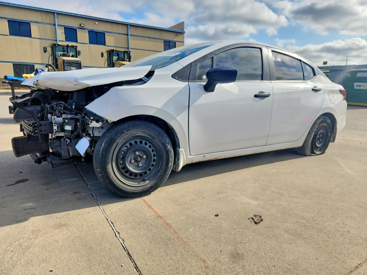 2024 NISSAN VERSA