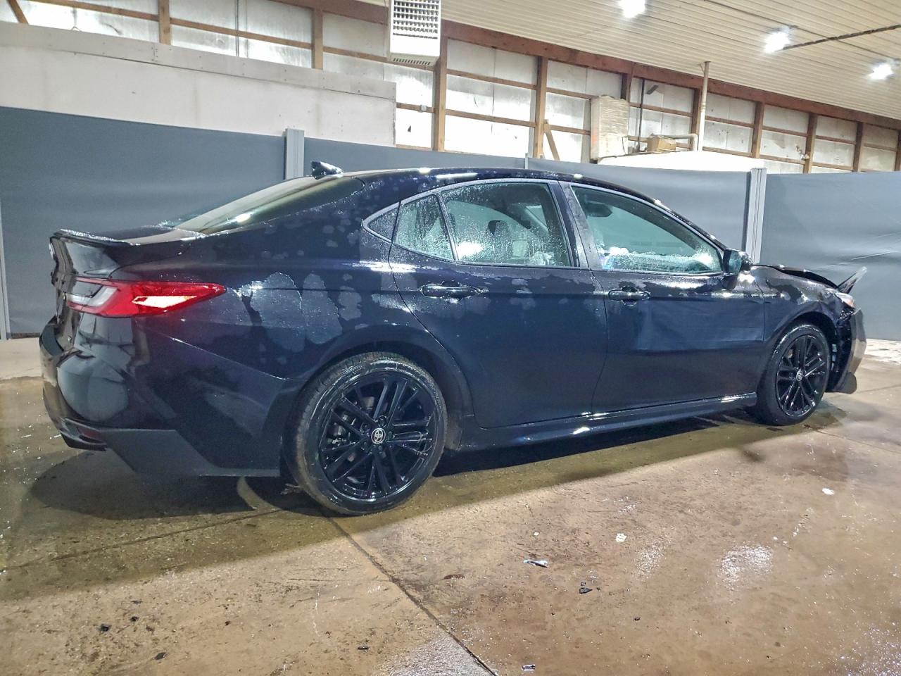 2025 TOYOTA CAMRY XSE photo 3
