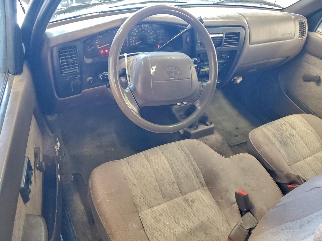 1998 TOYOTA TACOMA XTRACAB photo 8