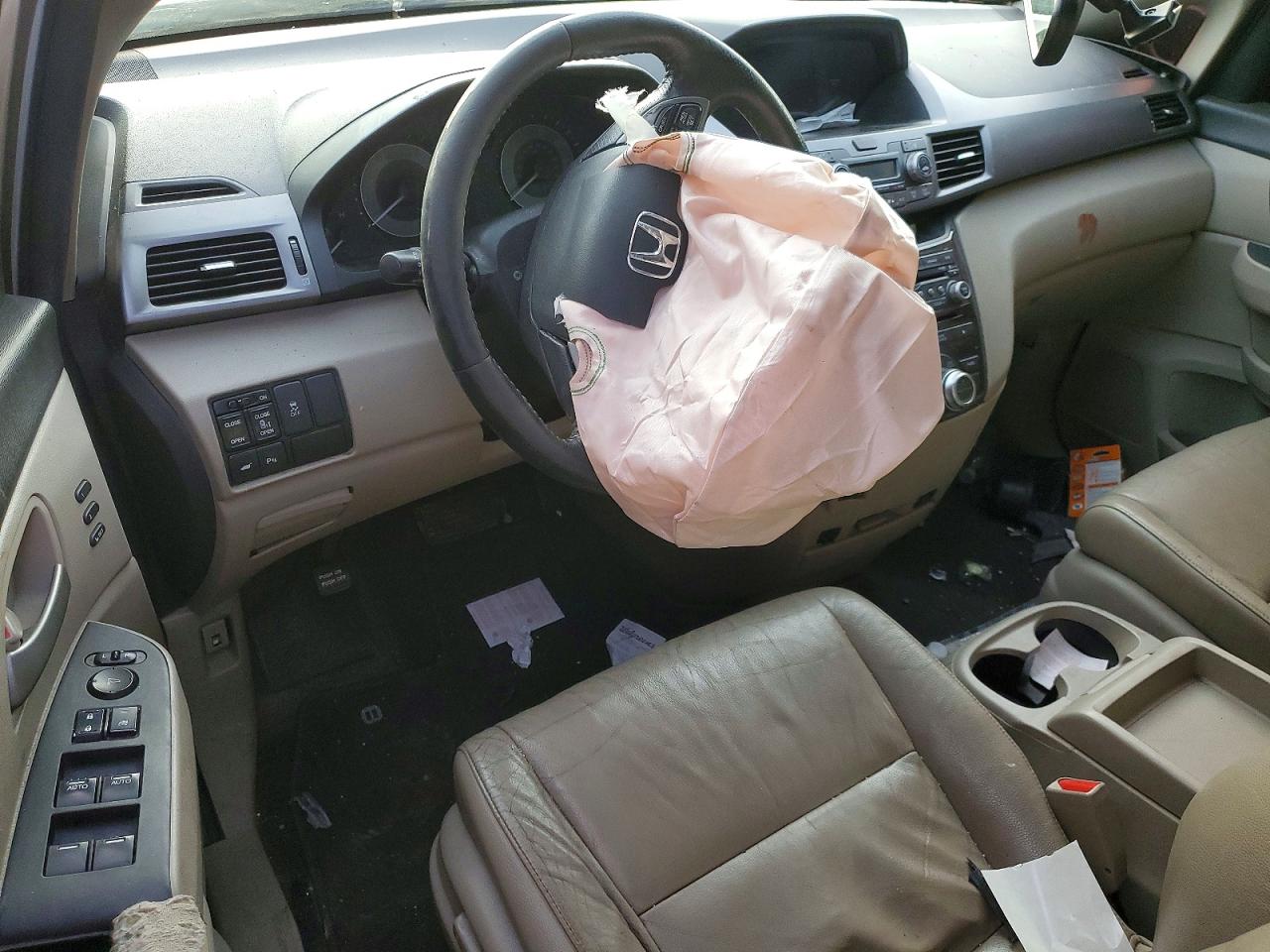 2012 HONDA ODYSSEY TOURING photo 8