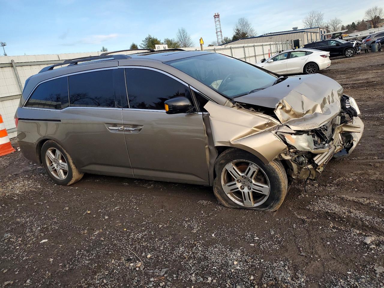 2012 HONDA ODYSSEY TOURING photo 4