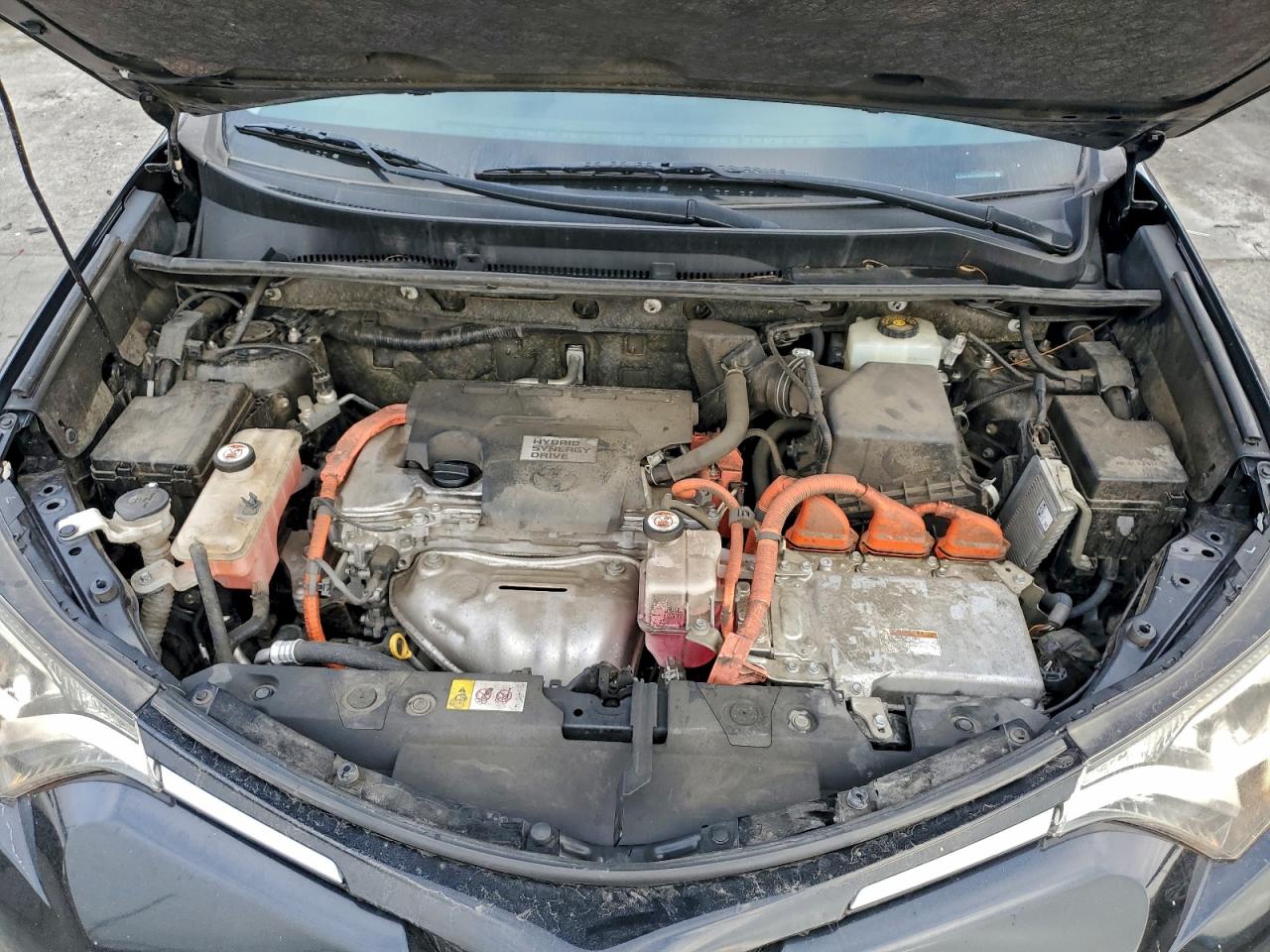 2017 TOYOTA RAV4 HV LE photo 12