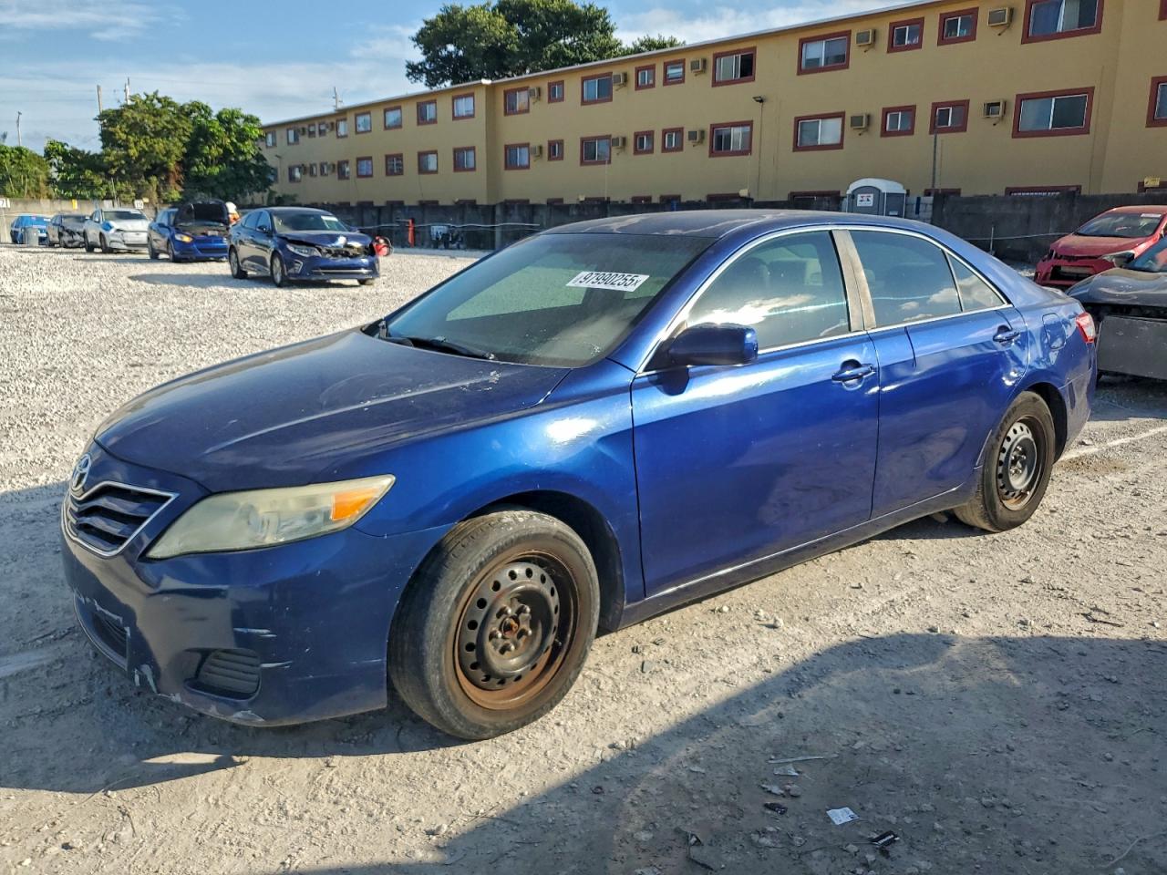2011 TOYOTA CAMRY