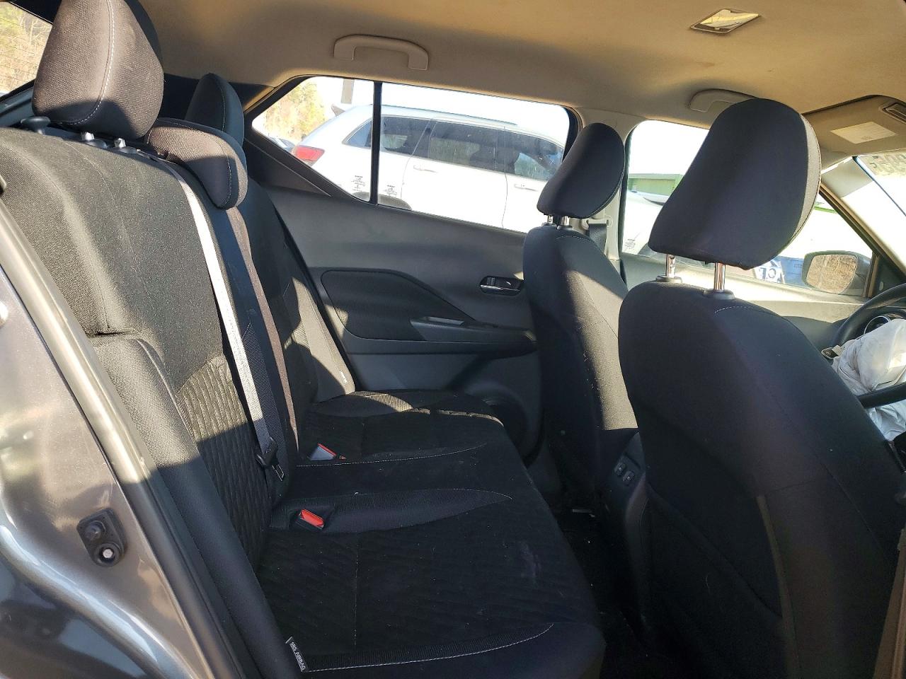 2023 NISSAN KICKS SV photo 11