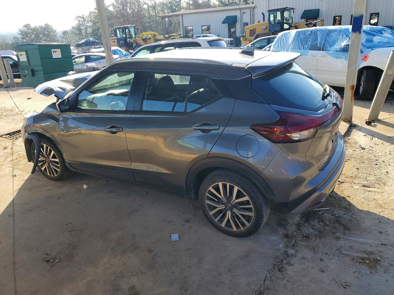 2023 NISSAN KICKS SV photo 2