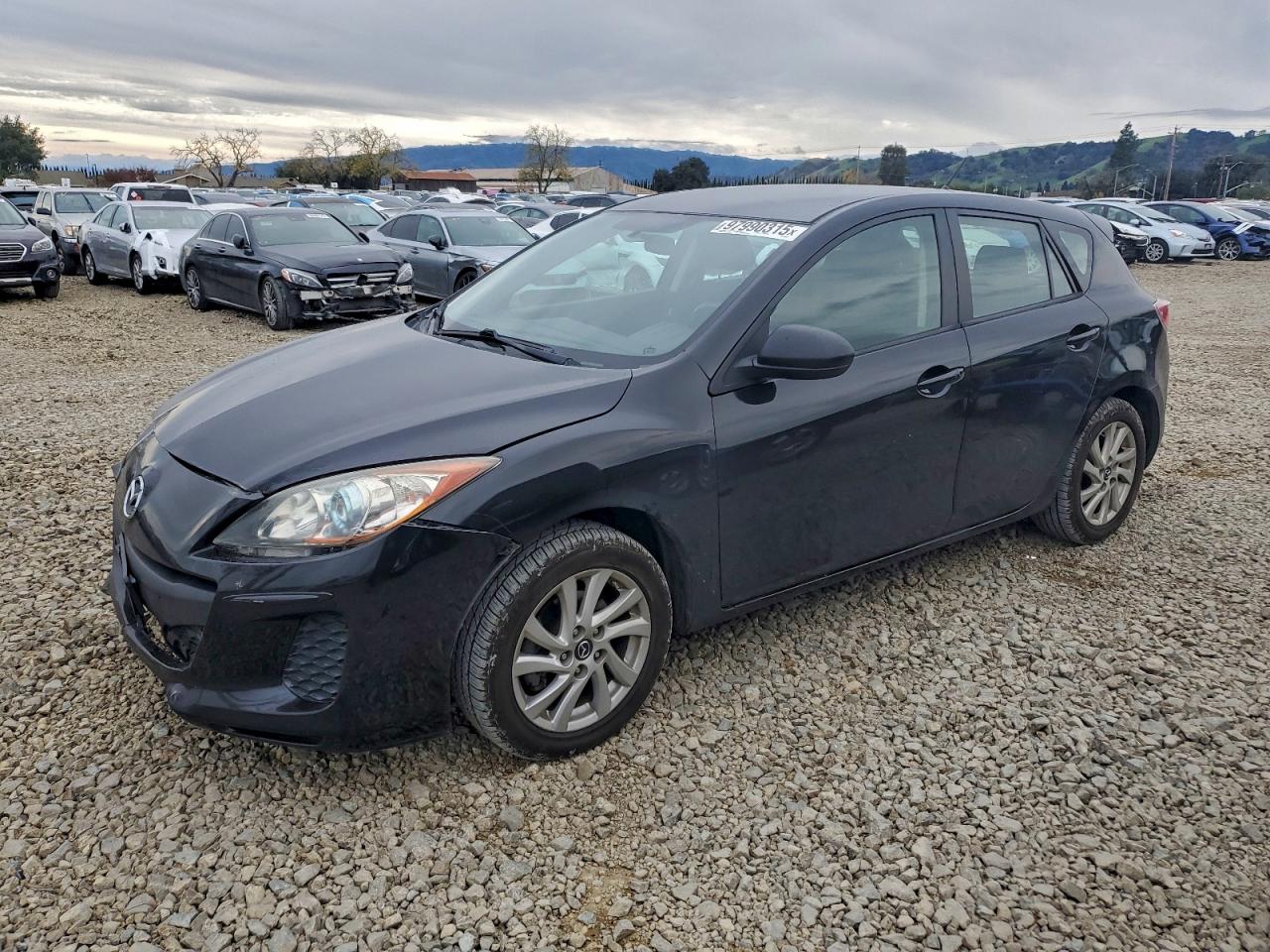 2013 MAZDA 3