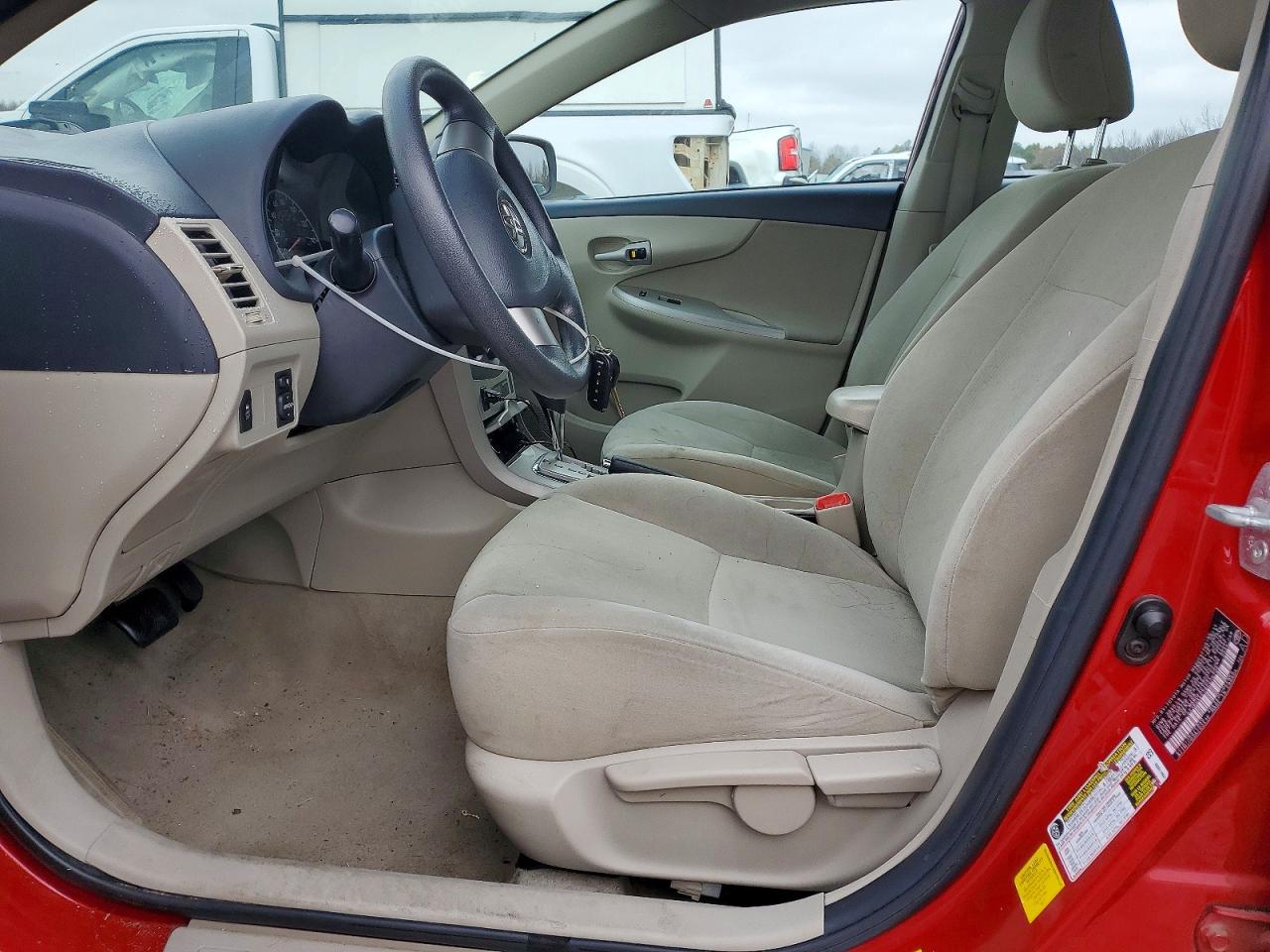 2011 TOYOTA COROLLA BASE photo 7