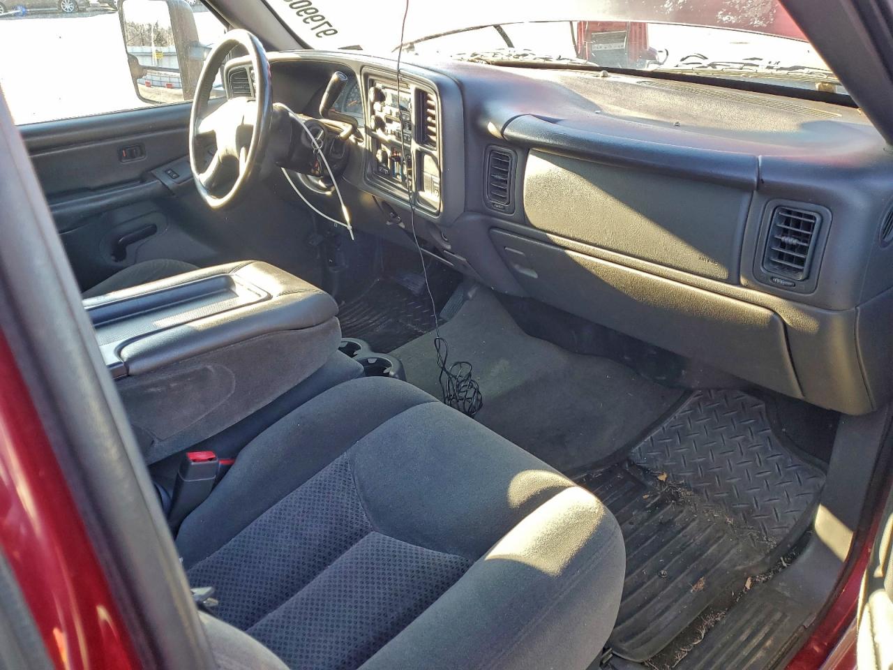 2004 CHEVROLET SILVERADO K1500 photo 8