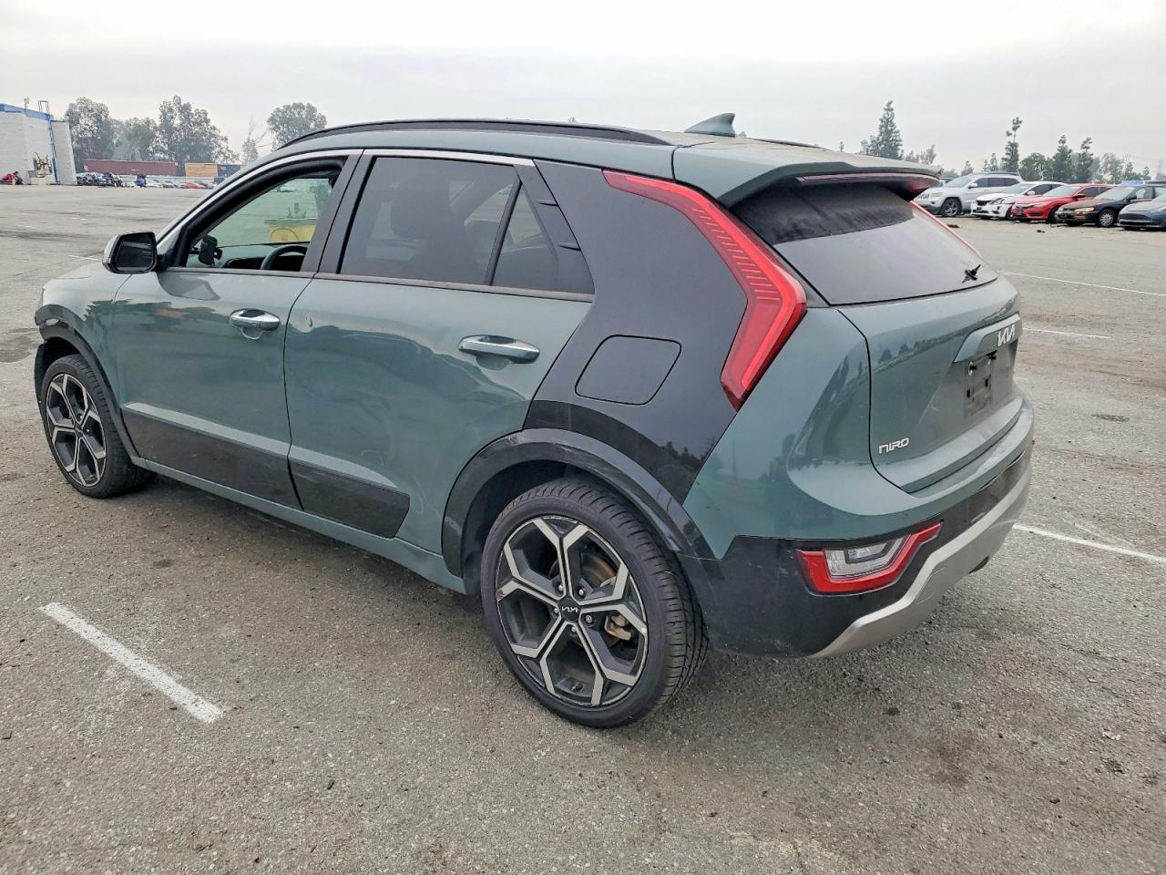 2024 KIA NIRO SX photo 2