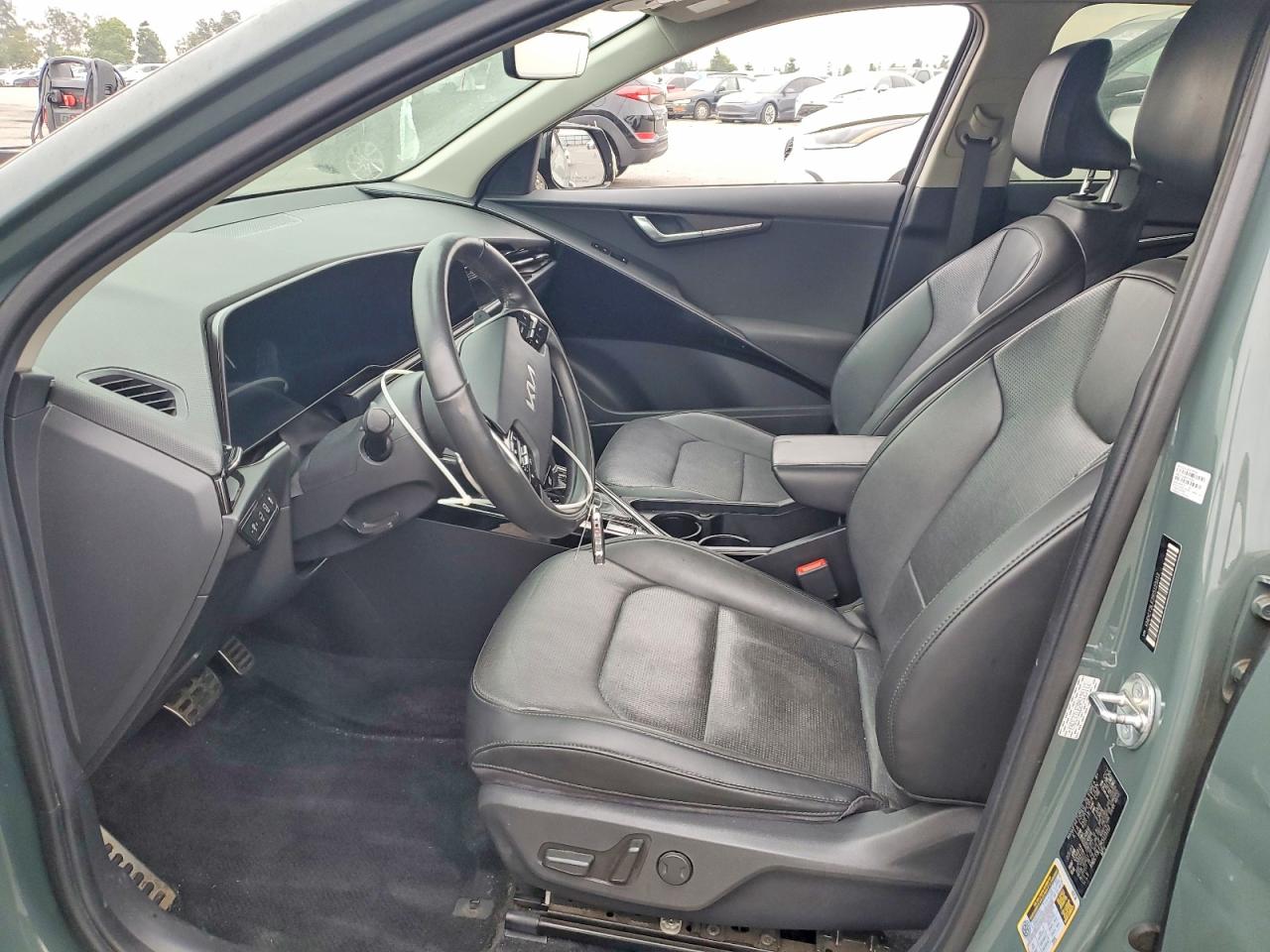 2024 KIA NIRO SX photo 7