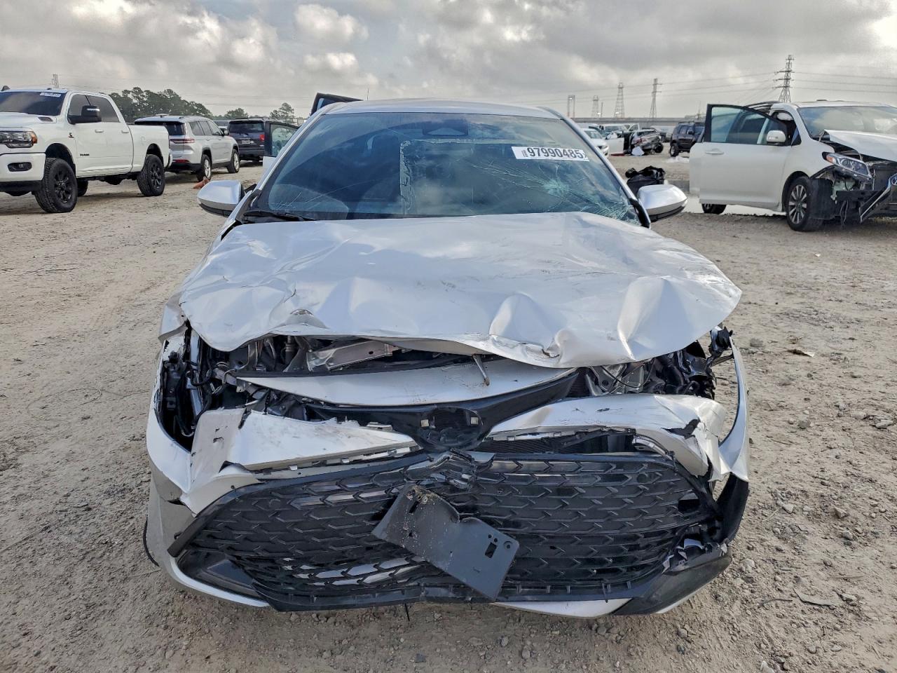 2025 TOYOTA COROLLA SE photo 5