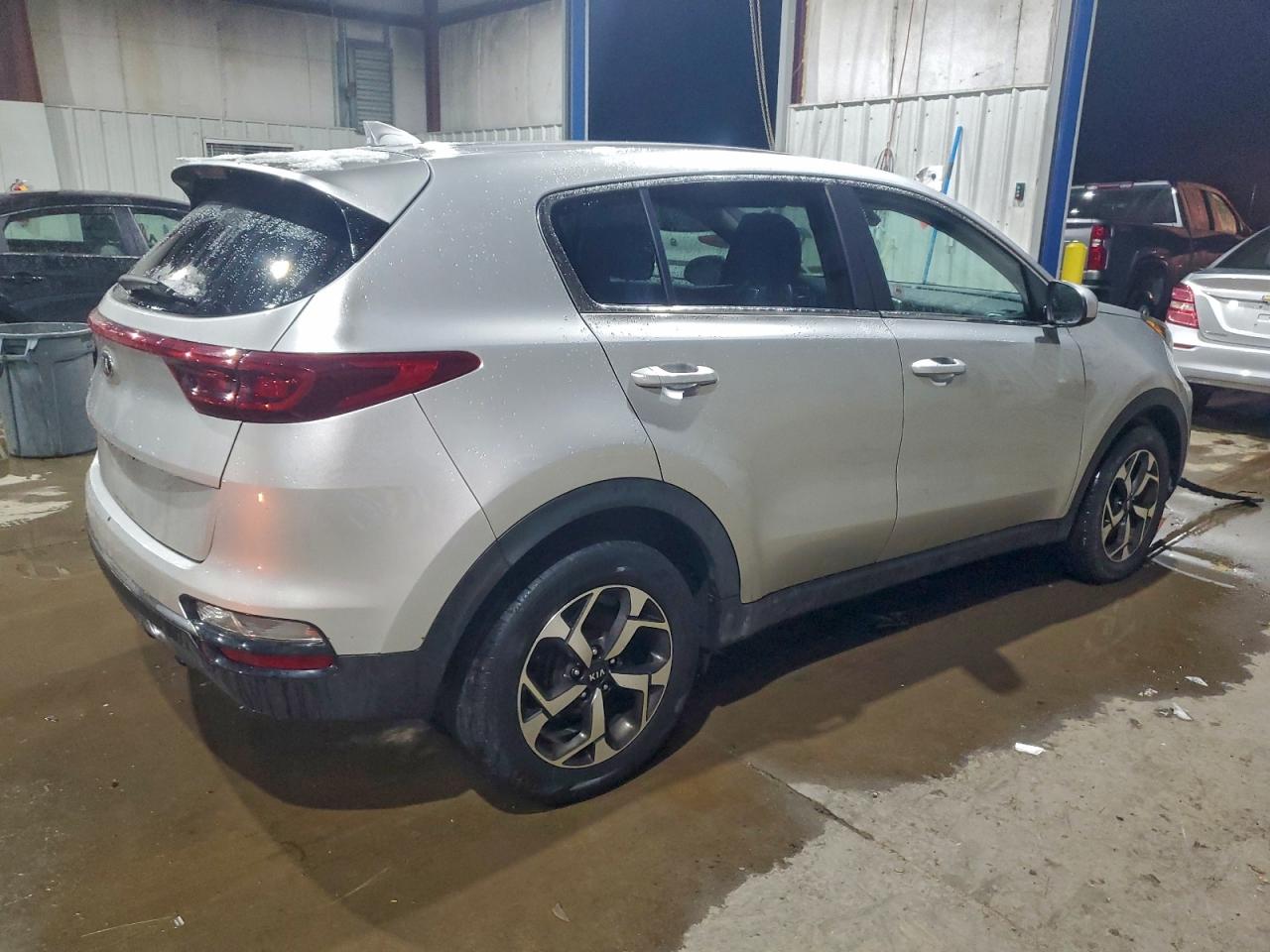2020 KIA SPORTAGE LX photo 3