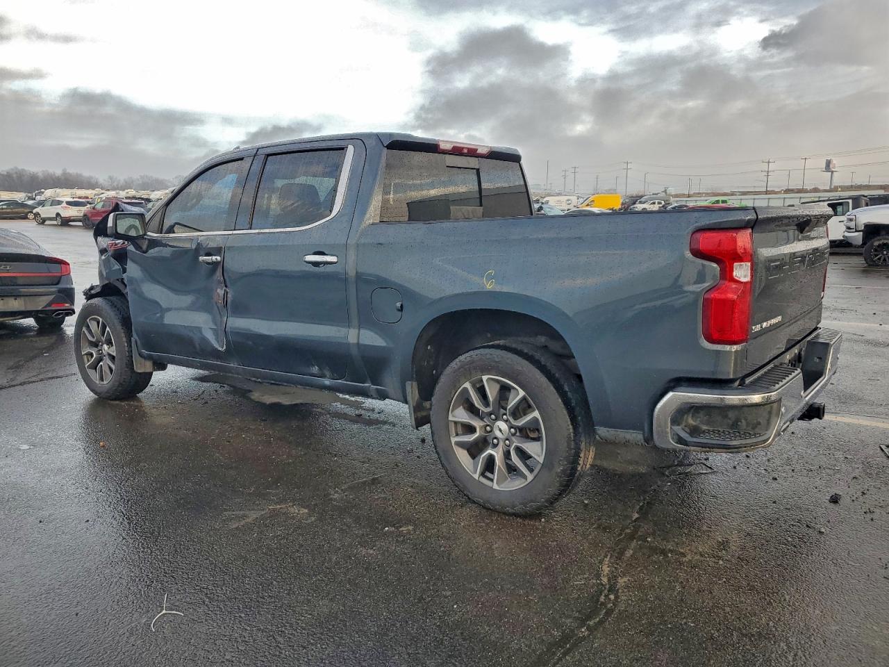 2019 CHEVROLET SILVERADO K1500 LTZ photo 2